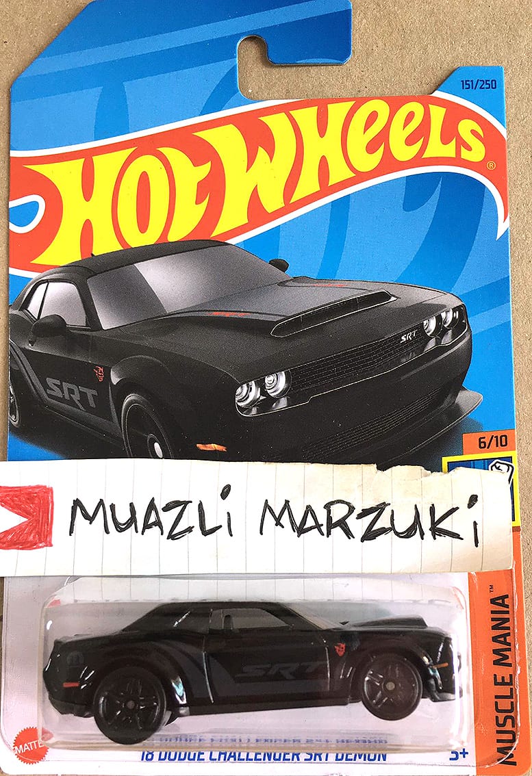 Carro 14 do lote M de 2023